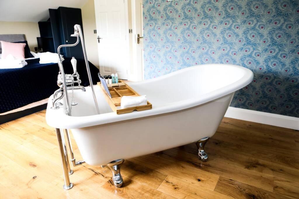 5* Self Catering Villa Nenagh Kültér fotó